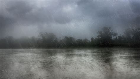 晚上下大雨|为什么下雨大多是在晚上？